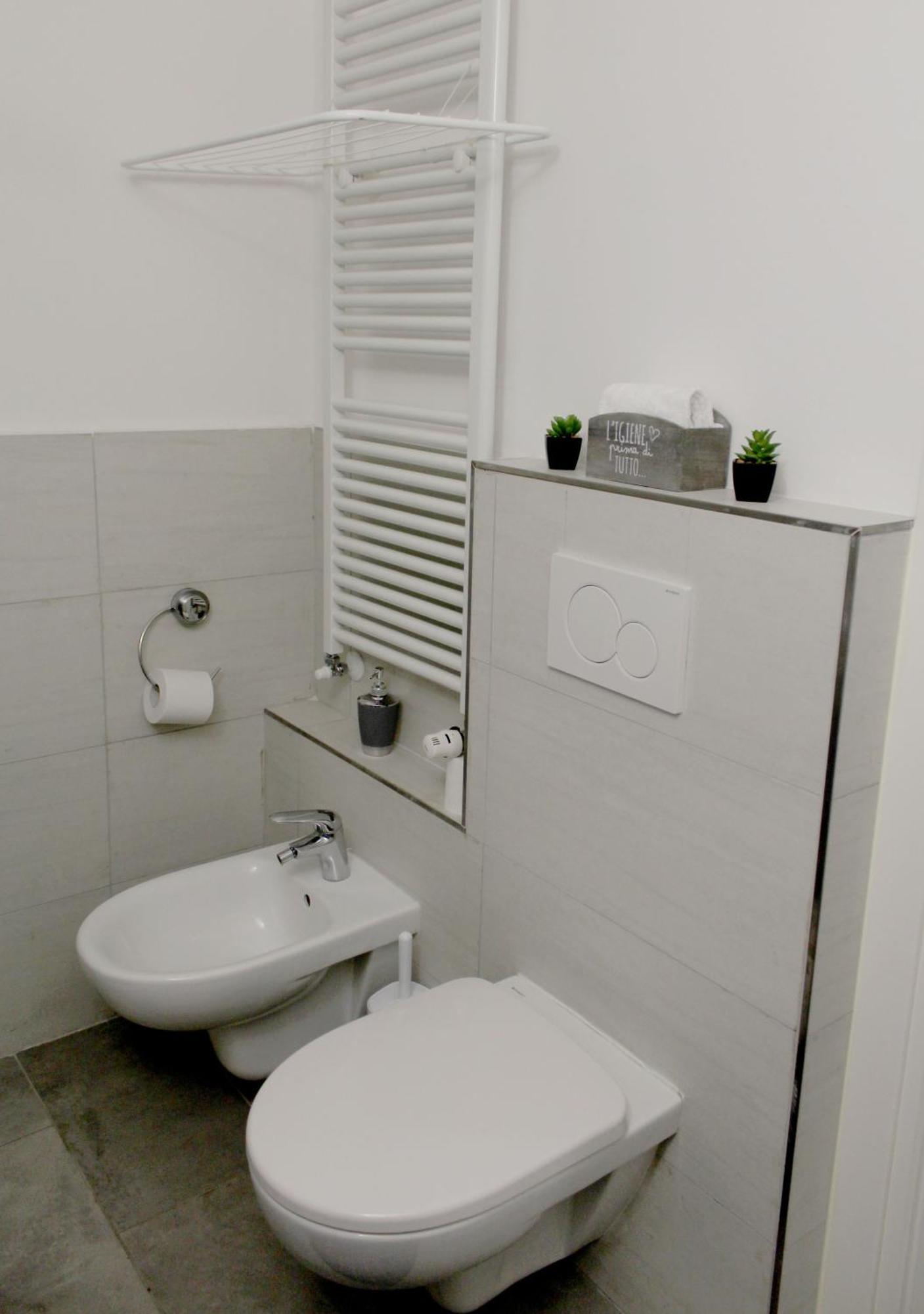 Sky Loft Airport - Modern Apt 1St Floor Bolonha Exterior foto